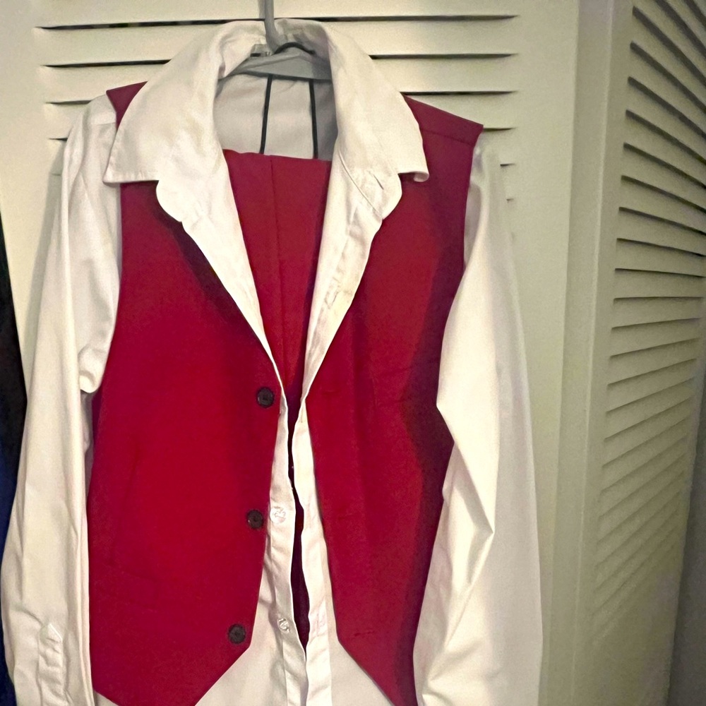 Yuan Lu Boys Suit in Burgundy Size 10. Excellent condition only worn once.